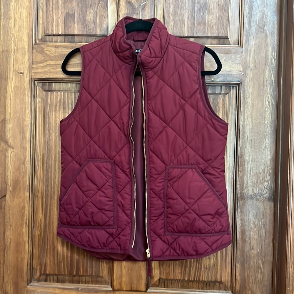 J.Crew Factory maroon quilted vest, size small